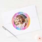 Gepersonaliseerde verjaardagsfoto van het meisje ronde sticker (Envelop)