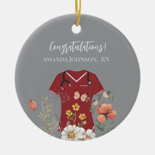 Gepersonaliseerde Verpleegkundige RN LPN NP Maroon Keramisch Ornament (Voorkant)