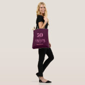 Gepersonaliseerde Vijftig en Fabulous Bourgogne Tote Bag (Op model)