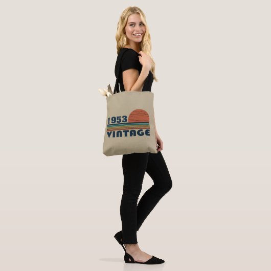 Gepersonaliseerde vintage 70ste verjaardag tote bag (Op model)