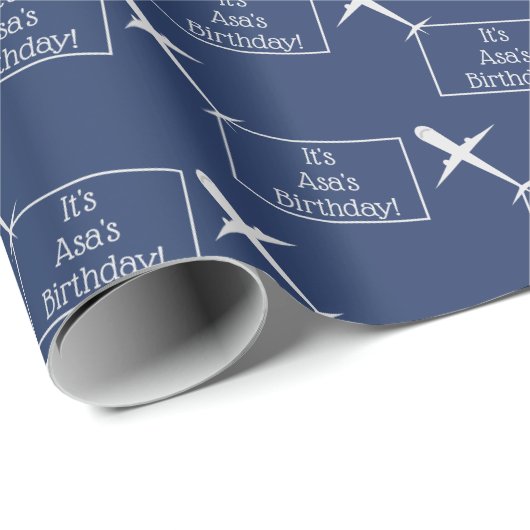 Gepersonaliseerde vliegtuigen Kids Verjaardag Grij Cadeaupapier (Rol Hoek)
