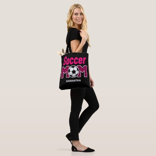 Gepersonaliseerde Voetbal Mama Custom Name Tote Bag (Op model)