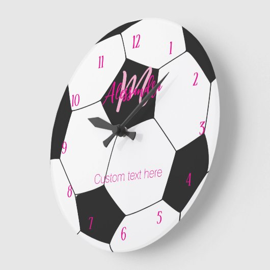 Gepersonaliseerde Voetbal Pink Girl Grote Klok (Hoek)