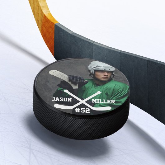 Gepersonaliseerde volledige fotonaam & -nummer hockey puck