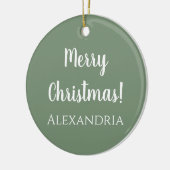 Gepersonaliseerde Vrolijk Kerstfeest Sage Groen Keramisch Ornament (Links)