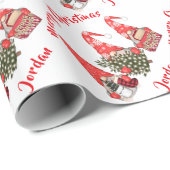Gepersonaliseerde Vrolijke Kerst Schattigee Gnomen Cadeaupapier (Rol Hoek)