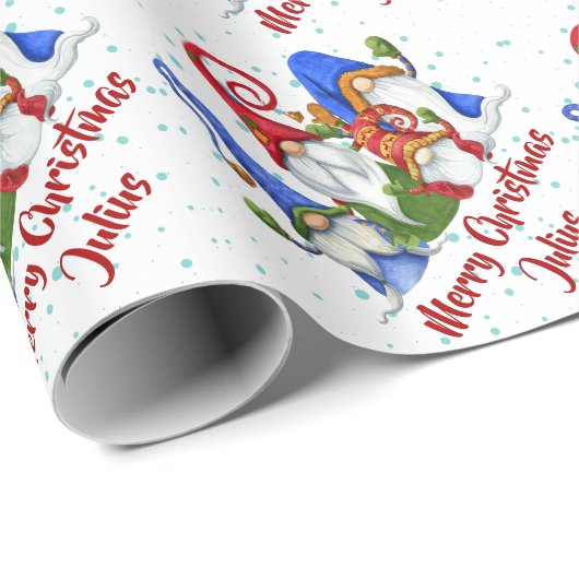 Gepersonaliseerde Vrolijke Kerst Schattigee Gnomen Cadeaupapier (Rol Hoek)