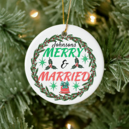 Gepersonaliseerde vrolijkheid en getrouwd, getrouw keramisch ornament