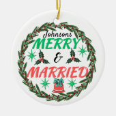 Gepersonaliseerde vrolijkheid en getrouwd, getrouw keramisch ornament (Voorkant)