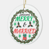 Gepersonaliseerde vrolijkheid en getrouwd, getrouw keramisch ornament (Links)