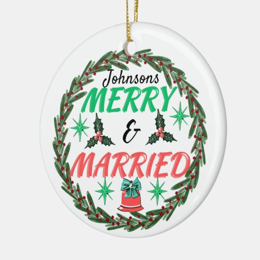 Gepersonaliseerde vrolijkheid en getrouwd, getrouw keramisch ornament (Links)