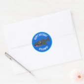 Gepersonaliseerde walvishaai happy birthday cartoo ronde sticker (Envelop)