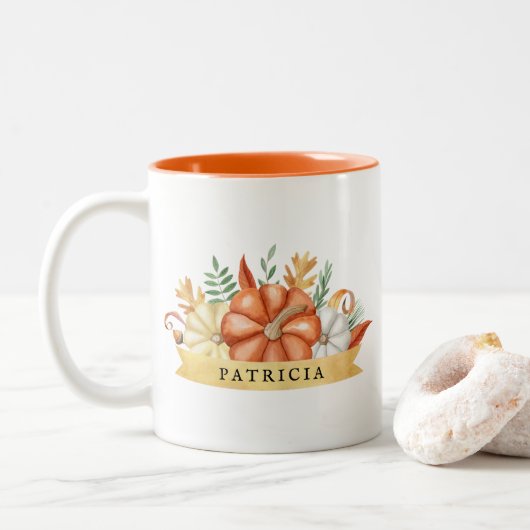 Gepersonaliseerde Waterverf pompoenen | HERFST Tweekleurige Koffiemok (Met donut)