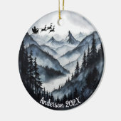 Gepersonaliseerde Waterverf Santa over Mountains Keramisch Ornament (Links)