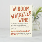 Gepersonaliseerde wijsheid rimpels wijn grappige v kaart (Staand voorkant)