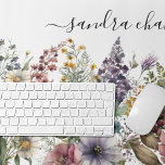 Gepersonaliseerde wilde bloem bureaumat<br><div class="desc">Introductie van onze nieuwste must-have kantoor accessoire - de Waterverf Wildflowers Desk Top Mat! Gepersonaliseer deze prachtige mat met jouw naam in delicate script lettertype en verhef uw werkruimte esthetiek. Ontdek hoe dit prachtige stuk een vleugje natuur en inspiratie kan brengen in je dagelijkse routine.</div>