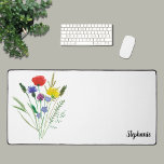 Gepersonaliseerde wilde bloem bureaumat<br><div class="desc">Deze bloemige bureaumat is versierd met waterverf wilde bloemen en stijlvolle typografie. Gemakkelijk aan te passen. Gebruik het ontwerpgereedschap om de tekstgrootte,  -stijl of -kleur te wijzigen. Als we creëer ons kunstwerk zullen je dit exacte afbeelding van andere ontwerpers niet vinden. Originele Waterverf © Michele Davies.</div>