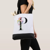 Gepersonaliseerde Wildflower Monogram Letter P Tote Bag (Dichtbij)