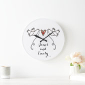 Gepersonaliseerde witte doven bruiloft Gift Acrylo Grote Klok (Huis)