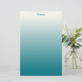Gepersonaliseerde witte en Blauwgroen Ombre Briefpapier (Staand voorkant)