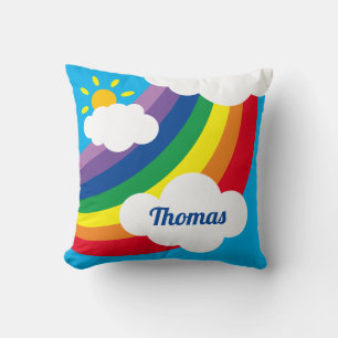 Gepersonaliseerde wolken, zonneschijn en regenboog kussen