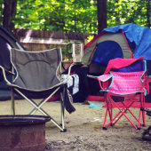 Gepersonaliseerde Woodland Forest Pine Tree vliegt Reisbeker