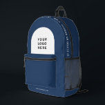 Gepersonaliseerde zakelijke Logo en tekstmedewerke Bedrukte Rugzak<br><div class="desc">Personaliseer deze professionele rugzak eenvoudig door uw bedrijfs-logo en een aangepaste tekst toe te voegen. U kunt een bedrijfsnaam, slogan, sociale media, website of aanvullende informatie toevoegen of verwijderen. Een eenvoudig en modern ontwerp in marineblauw en wit met een duidelijk schreefloos lettertype, voor een professionele en edgy look, perfect als...</div>