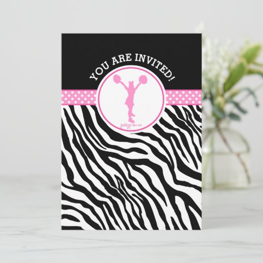 Gepersonaliseerde Zebra Print Cheer of Pom in Roze Kaart (Staand voorkant)