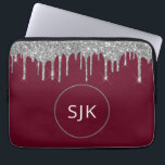 Gepersonaliseerde zilveren Bourgondische rode glit Laptop Sleeve<br><div class="desc">Gepersonaliseerde Silver en Bourgondische Red Faux Glitter en Sparkle Elegant Monogrammed Initialen Hoesje. Dit hoesje kan worden aangepast om uw initiaal en voornaam op te nemen.</div>