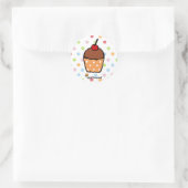 Gepersonaliseerde zoete chocolade cupcake ronde sticker (Tas)