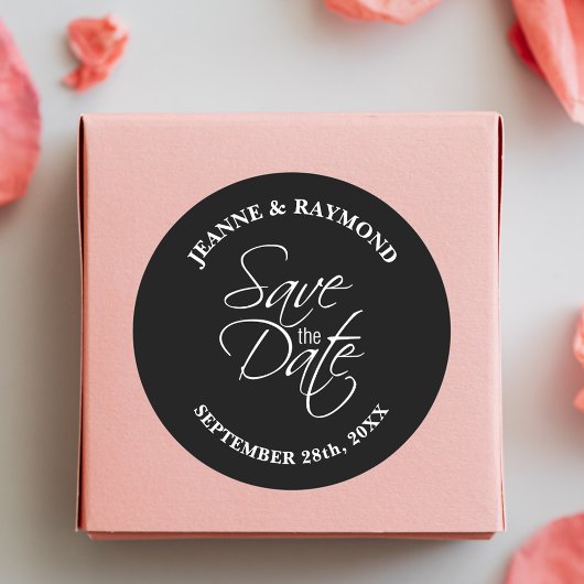 Gepersonaliseerde zwart-wit bruiloft Save the Date Ronde Sticker