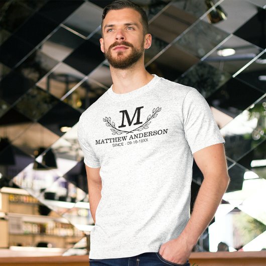 Gepersonaliseerde zwart-wit naam monogram leeftijd t-shirt