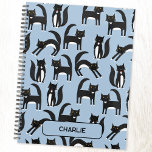 Gepersonaliseerde zwart-wit Schattige Tuxedo Cat Planner<br><div class="desc">Veel mooie kleine zwart-witte Tuxedo katten op een blauwe achtergrond. Purrfect voor dierenvrienden. Originele kunst van Nic Squirrell. Wijzig de naam om deze te personaliseren.</div>