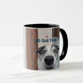 Gepersonaliseerde zwarte 50e verjaardag aangepaste mok (Voorkant rechts)