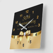 Gepersonaliseerde zwarte en Gold 50e Jubileum-klok Vierkante Klok (Hoek)