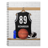 Gepersonaliseerde zwarte en witte Basketball Jerse Notitieboek (Voorkant)