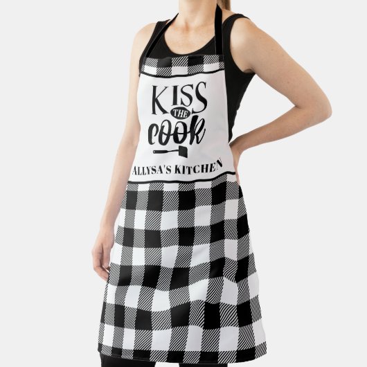 Gepersonaliseerde zwarte en witte buffelkoepelkeuk schort (Insitu)