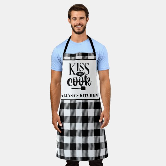 Gepersonaliseerde zwarte en witte buffelkoepelkeuk schort (Gedragen)