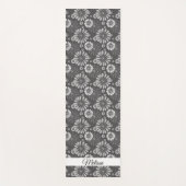 Gepersonaliseerde zwarte en witte Floral Yoga Mat (Voorkant)