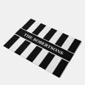 Gepersonaliseerde zwarte en witte gestreept deurma deurmat (Schuin)