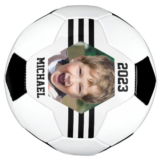 Gepersonaliseerde zwarte foto-streepjes voetbal (Gedraaid)
