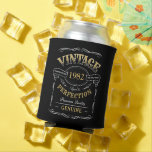 Gepersonaliseerde zwarte gouden Vintage tot perfec Blikjeskoeler<br><div class="desc">Geïnspireerd door klassiek whisky-label,  zwart en gouden leuke vintage van leeftijd om volwassen verjaardagsgeschenk te perfectioneren voor mannen,  geweldig voor elke verjaardagsfeestdag,  of andere gelegenheden. Pas het aan met je eigen tekst.</div>