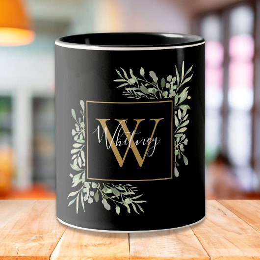 Gepersonaliseerde zwarte goudmonogram Greenery Flo Tweekleurige Koffiemok