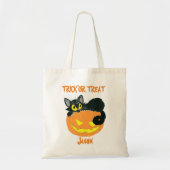 Gepersonaliseerde zwarte kat en pompoenTrick or tr Tote Bag (Voorkant)