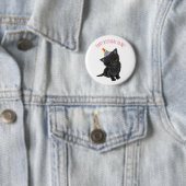 Gepersonaliseerde zwarte kitten verjaardagsbadge ronde button 5,7 cm (In situ)