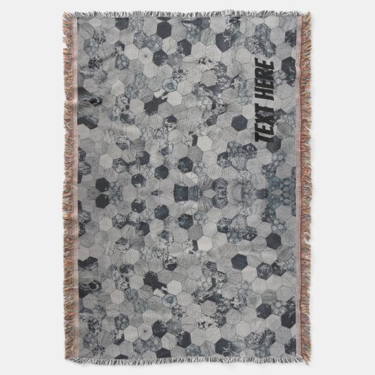 Gepersonaliseerde zwarte & witte hexagon gradiënt deken (Voorkant Verticaal)