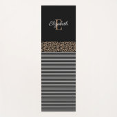 Gepersonaliseerde zwarte witte streep yogamat (Voorkant)