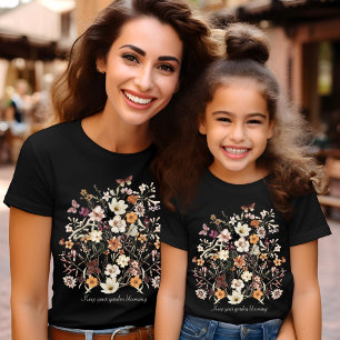 Geperste bloemen Wildbloemen Tekst Cottagecore T-shirt