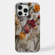 Geperste Wildbloemen met witte achtergrond