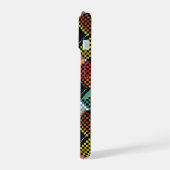 Gepixelde Patchwork iPhone 15 Case (Linkerkant)